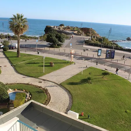 First Line Sea View Appartement