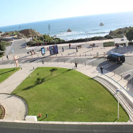 First Line Sea View * 포티마오