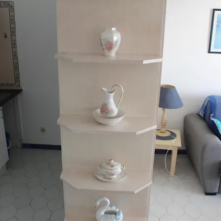 First Line Sea View 아파트 포티마오