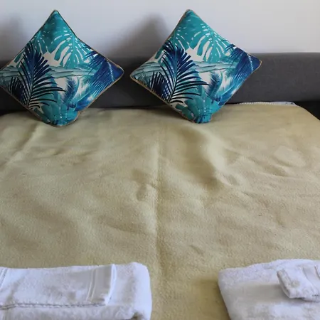 アパート First Line Sea View *